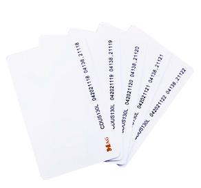 CDUS130L UHF thin card offers secure proximity access using anti-interference features and printed WG format.
