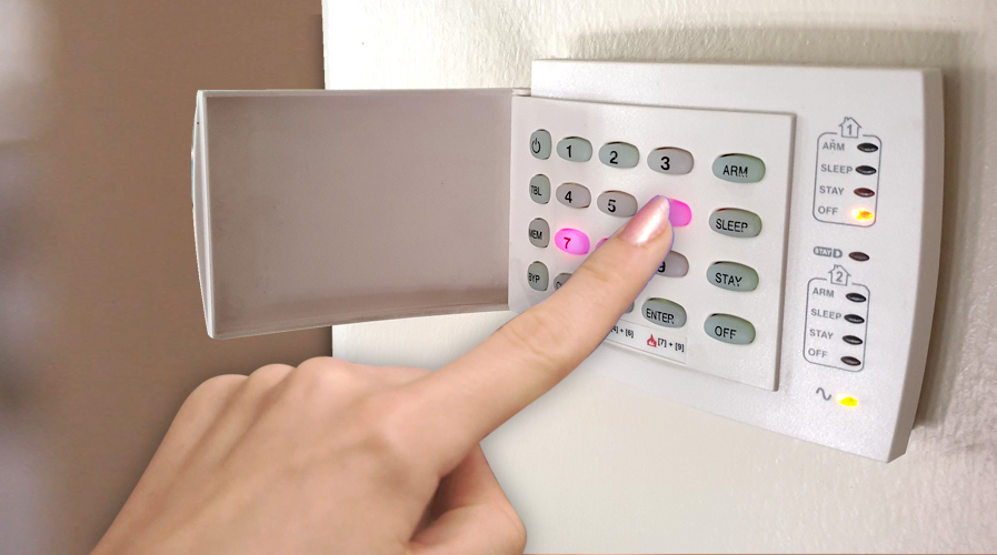 Alarm system to alert you on intruder attempt2