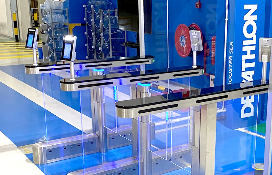 Swing Barrier With Face Recognition Reader Swing Barrier With Face Recognition Reader